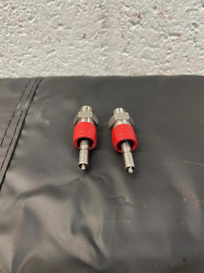 Used Swagelok PAT’D 316 QC4 Quick Connect - Lot of 2