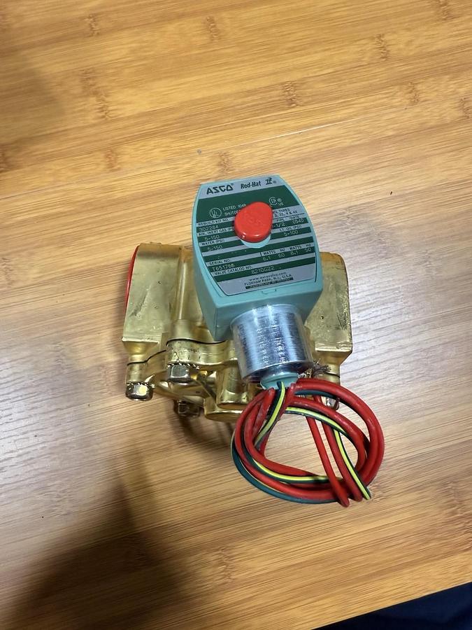 Used ASCO 8262D93 Solenoid and Air Operated 2,3, and 4 Way Valves