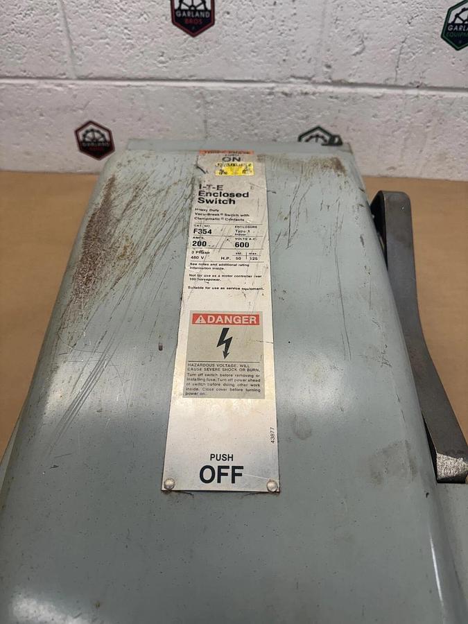 Used Siemens F354 I-T-E Enclosed Switch Heavy Duty Vacu-Break, 200A 600V, 3 Ph