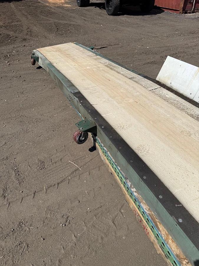 Used Conveyor Belt W:36” L: 318” Smooth Top w/ Motor 1HP, 1725RPM, Hytrol 4A Gearbox