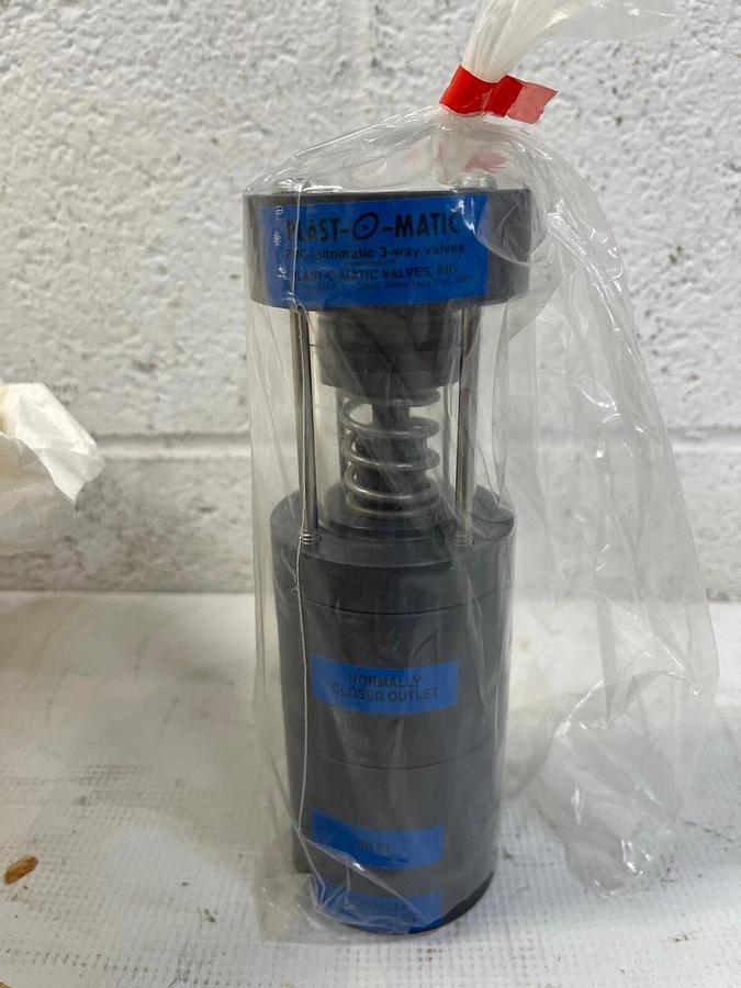 Used Plast-O-Magic Valves Inc. BFS050V-PV 1/2” PVC AIRXSPG Diverter Valve-viton Seals