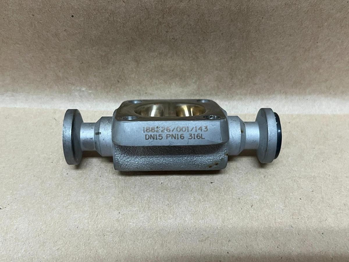Used Alfa Laval Saunders 188226/001/143 2-Way 1/2" Tri-Clamp Valve Body, 316L