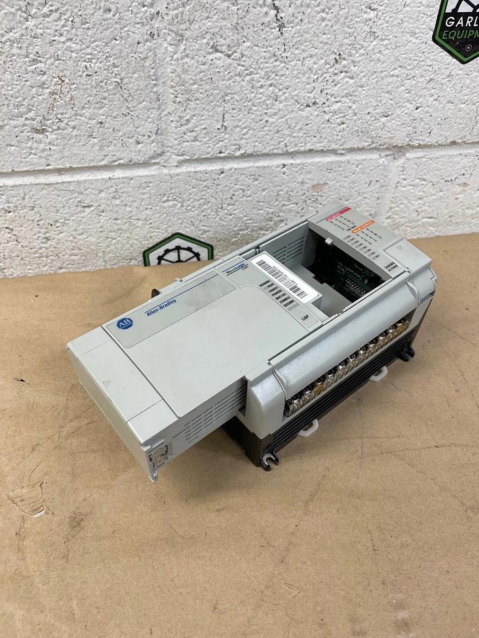 Used Allen Bradley 1764-24AWA Ser B Base Unit 1764-LSP Ser C Processor Unit