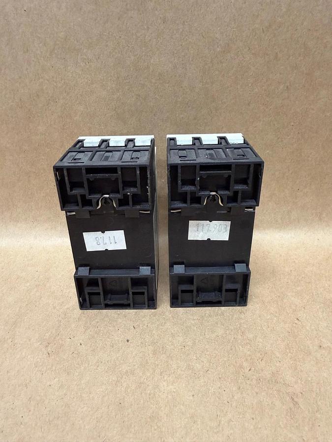 Used Siemens 3RV1011-1GA10 Circuit Breaker - Lot of 2