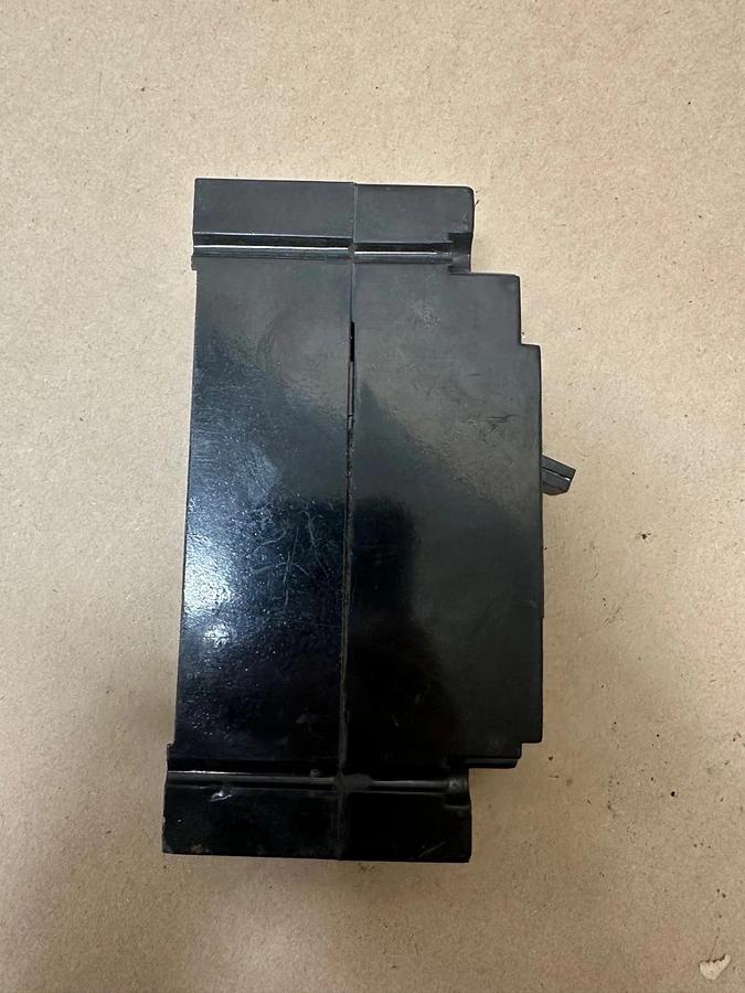 Used General Electric TE1020 20A 1 Pole Circuit Breaker