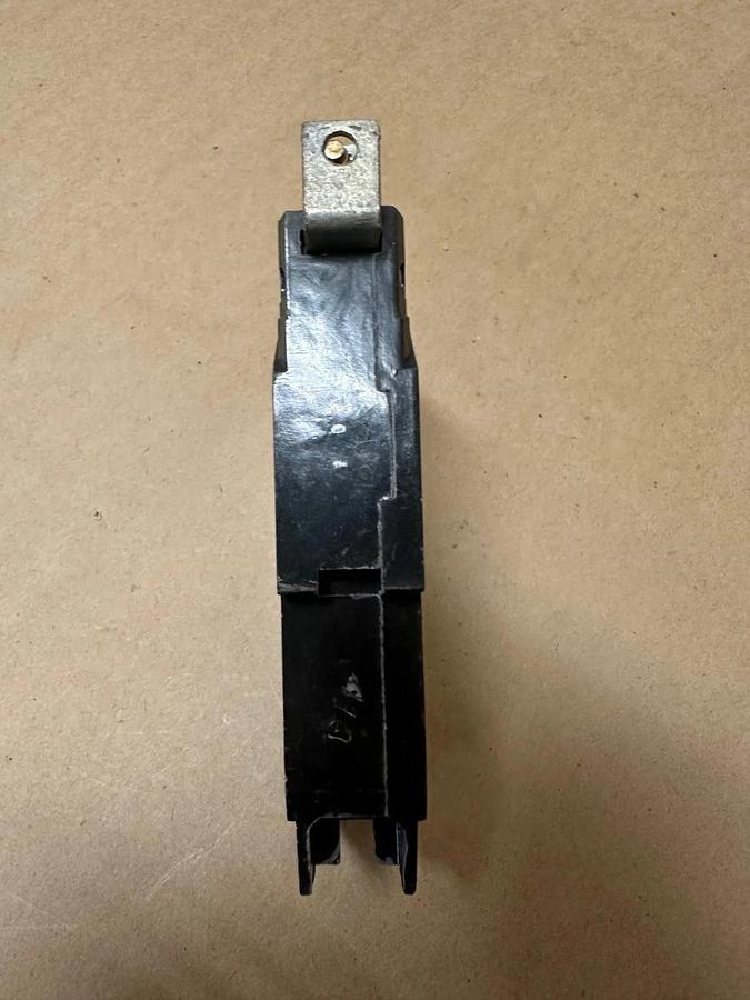 Used General Electric E11592 20A 1 Pole Circuit Breaker