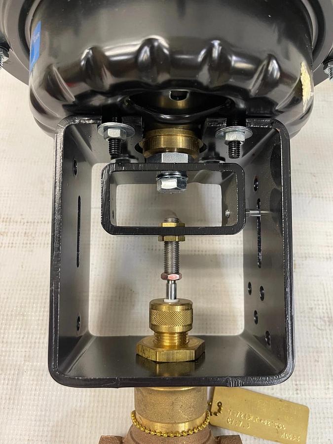 Used Johnson Controls MP821C Valve Actuator