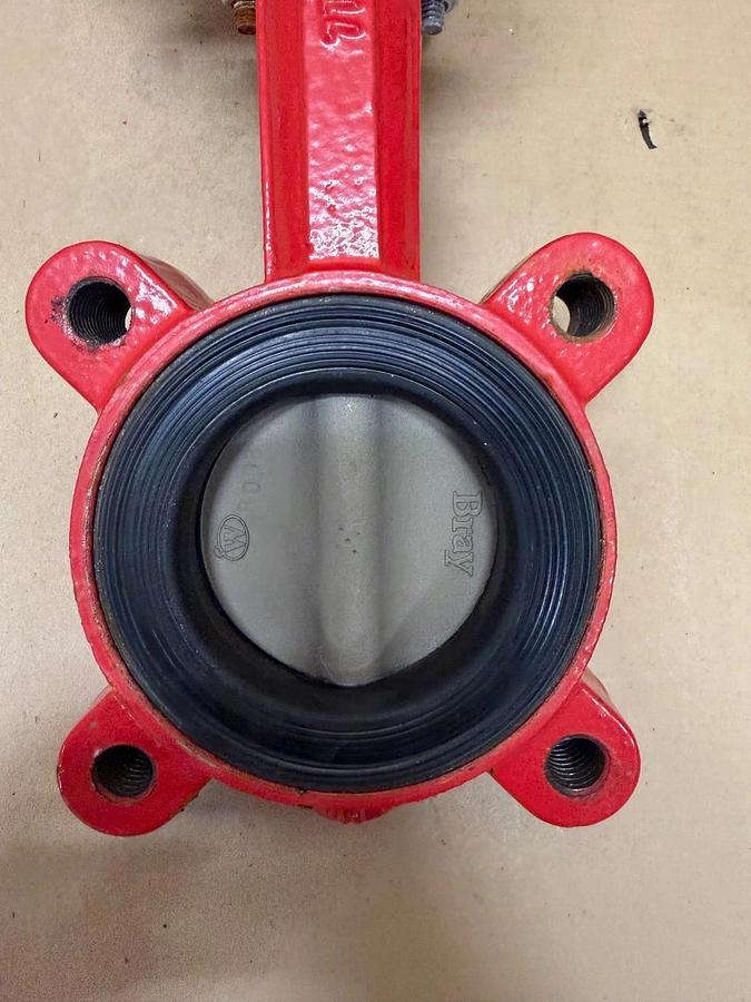 Used Bray 930835-11310532 Pneumatic Actuator w/ 7716V Butterfly Valve