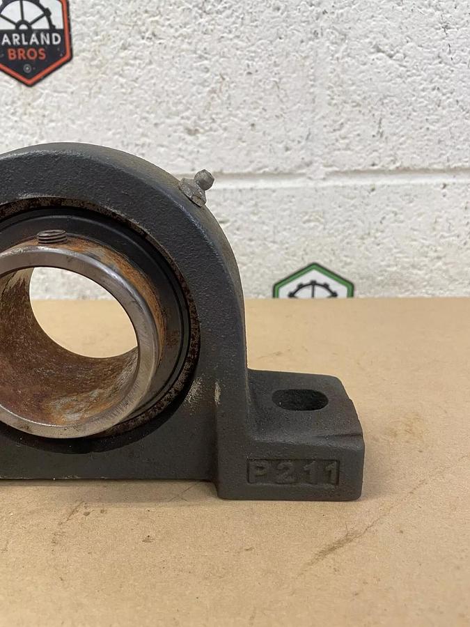 Used IPTCI P211 2 Bolt, Pillow Block/ Bearing Bore