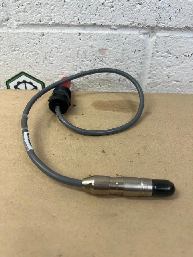 Used Mettler Toledo 52 001 996 pH Probe, S/N 080418 Conductivity Transmitter