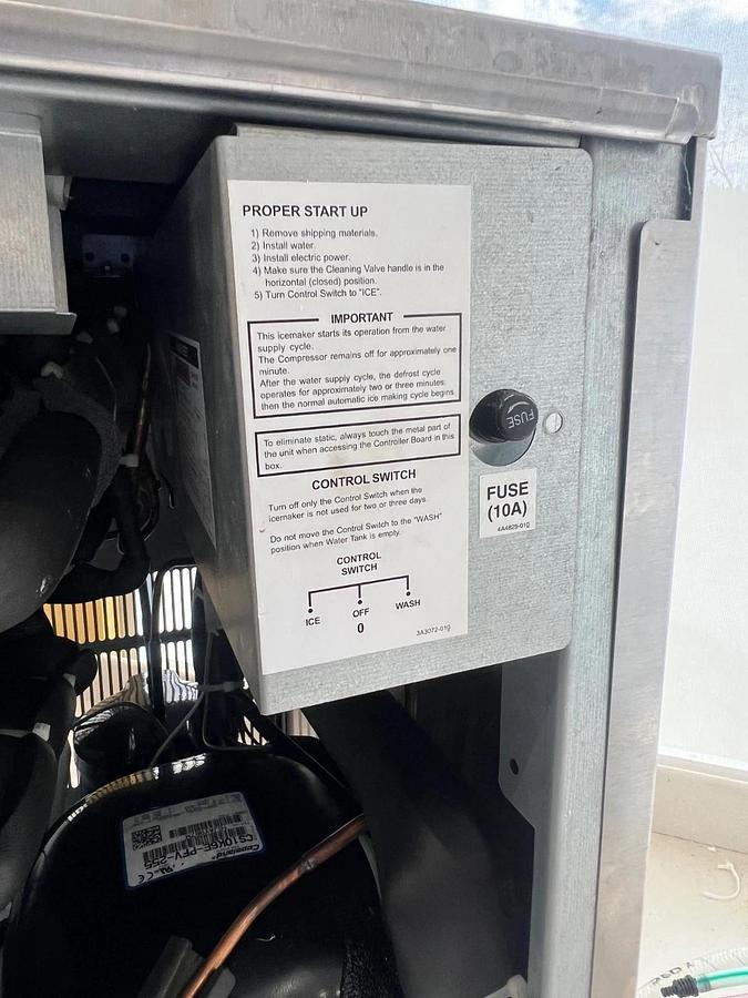 Used Hoshizaki KMD901MRH Ice Maker, Modular Unit