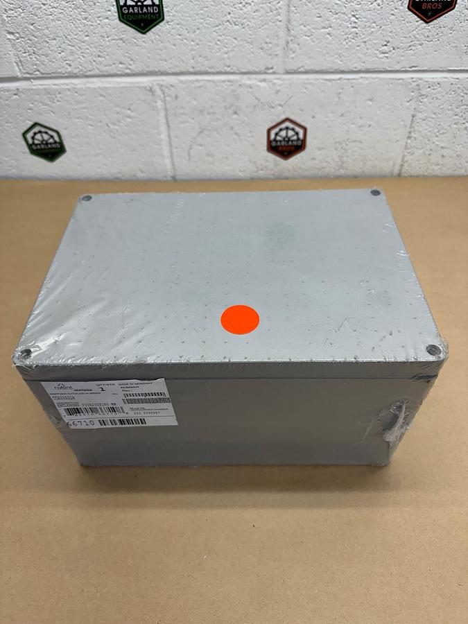 Used NVent CCA332318 Enclosure *NEW*