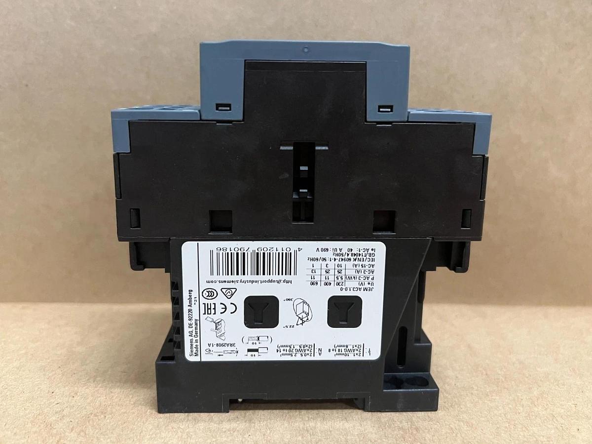 Used Siemens 3RT2026-2BB40 Sirius Contactor - Lot of 2