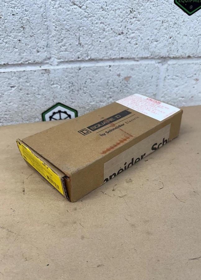 Square D 9422A1 Flange Mounted Operating Handle (6 inch) Series B