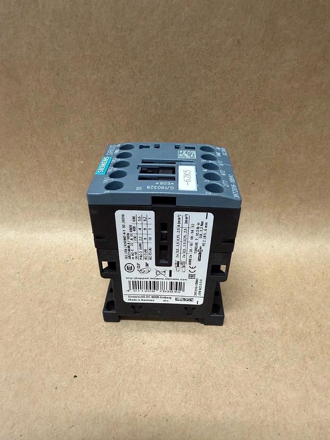 Used Siemens 3RT2016-1BB41 Contactor