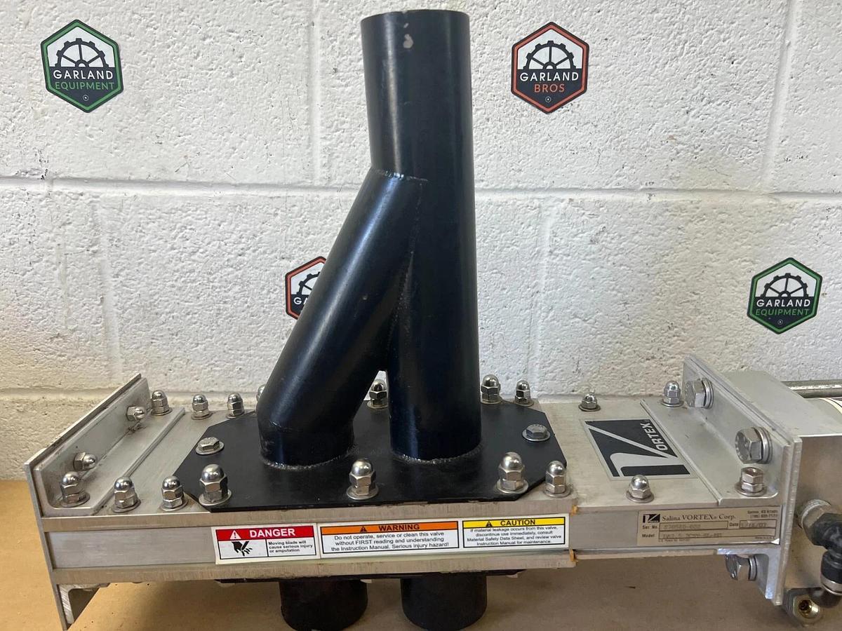 Used Salina Vortex DA2.5-2CSY-SL-MG Diverter Knife Gate Valve w/ MAC Valve