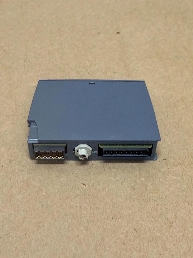 Used Siemens 6ES7 132-6BF01-0BA0 Output Module