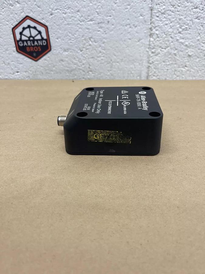 Used Allen-Bradley 56RF-TR-8090 A Transceiver 24VDC, 0.2A, Type 4x, Indoor Use Only