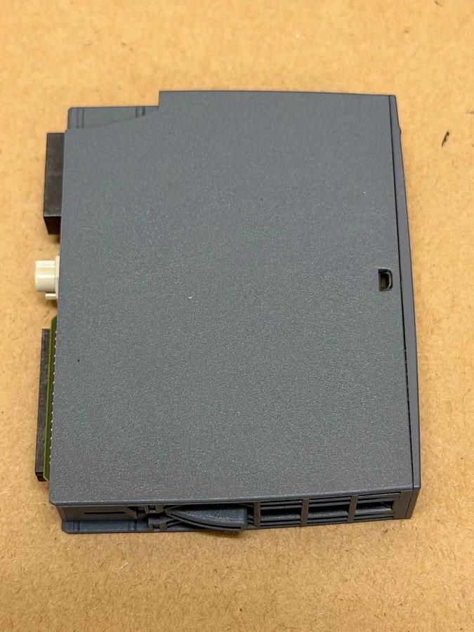 Used Siemens 6ES7 132-6BF01-0BA0 Output Module