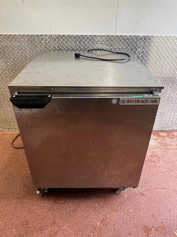 Used Beverage Air Corp. UCR27AHC-23 One Door Worktop Fridge