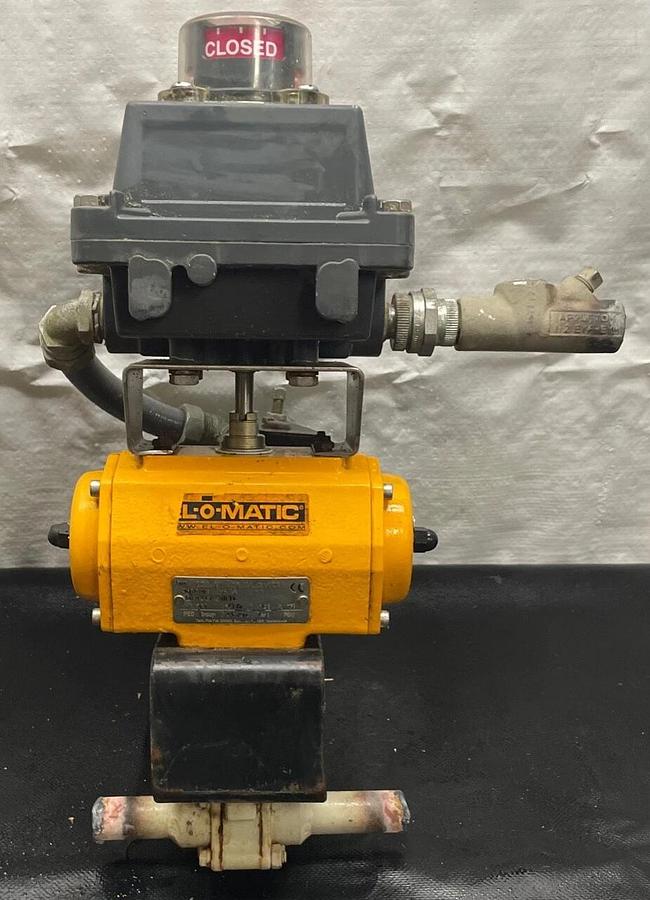 Used El-O-Matic ES0040.U2A03A.S14K0 Pneumatic Valve Actuator, 1/2” Pipe Fixture