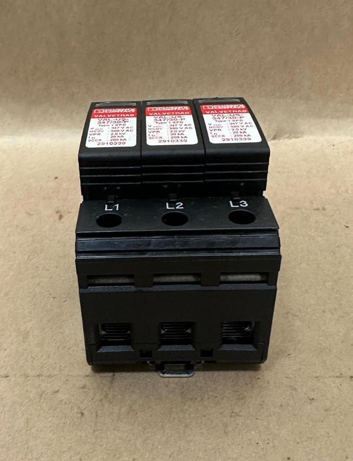 Used Phoenix Contact VAL-US-347/30/3+0-FM Surge Protection Device