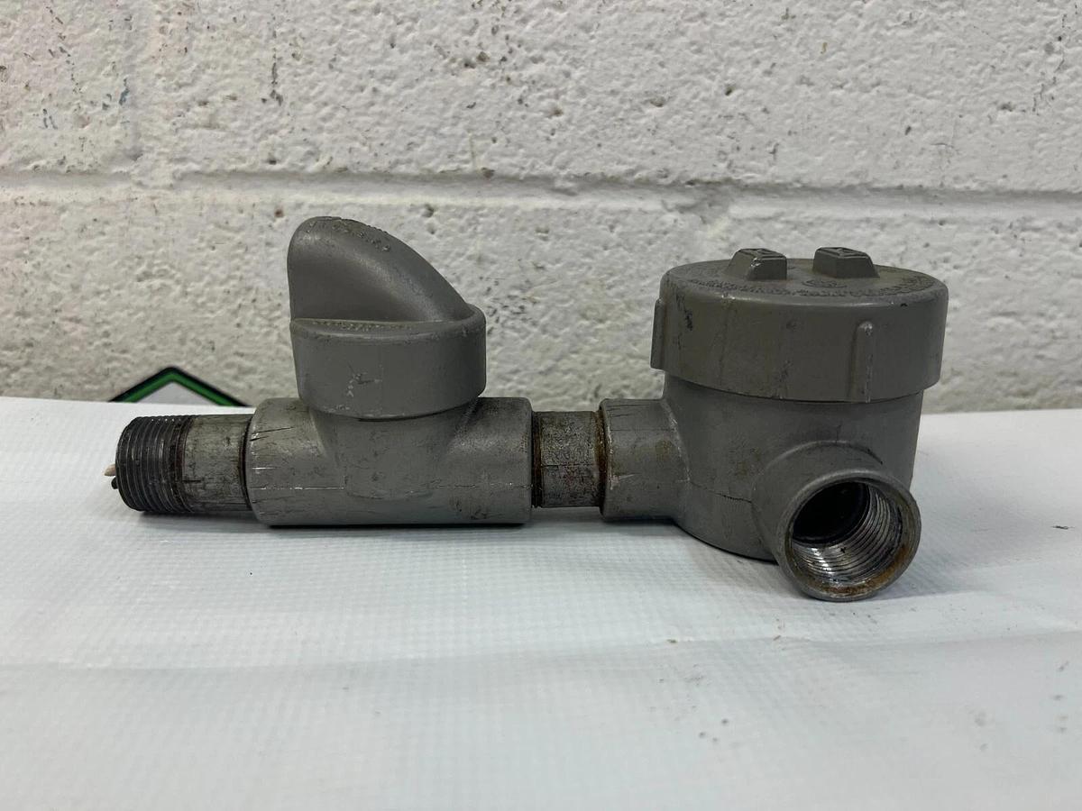 Used Killark Electrolet GEMT & EYS-2 1/2” Conduit Housing Units Aluminum Housing