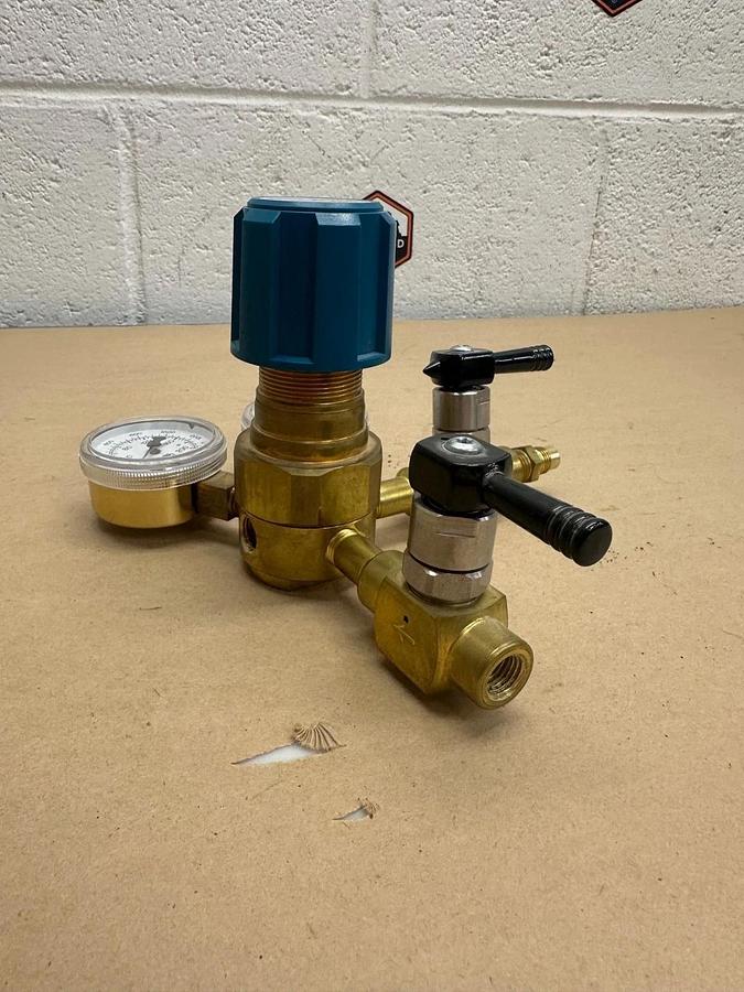 Used Airgas 5500203 Gas Regulator