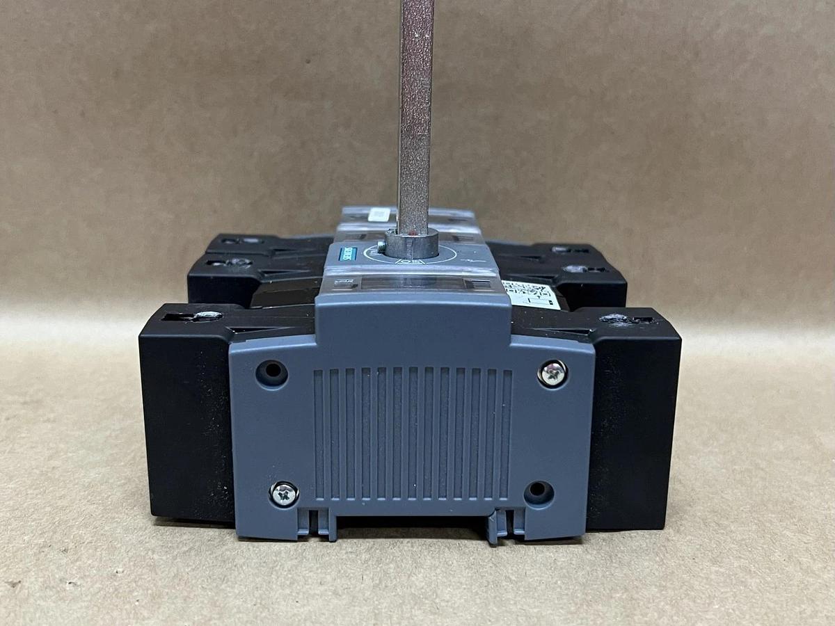 Used Siemens 3KD3430-2NE20-0 Switch Disconnector