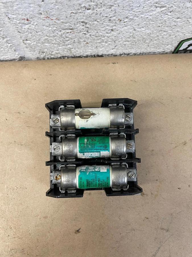 Used LittelFuse LJ60030-3CR, Fuse Block