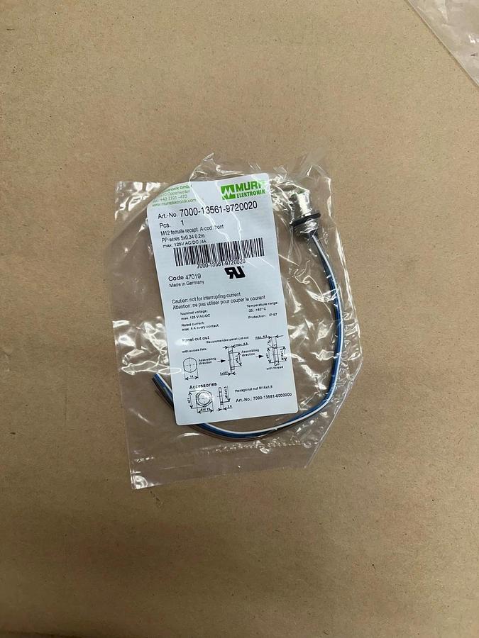 Used MURR Elektronic 7000-13561-9720020 M12 Female Recept. Connector *NEW*
