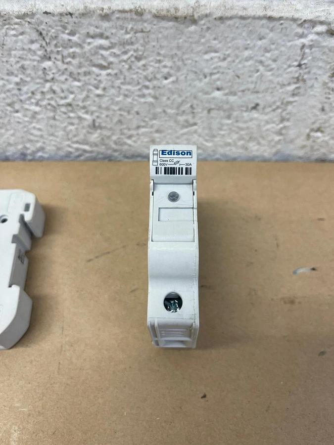 Used Edison Series EHCC Fuse Holder, 600 V, 30 A, 50/60 Hz - Lot of 2
