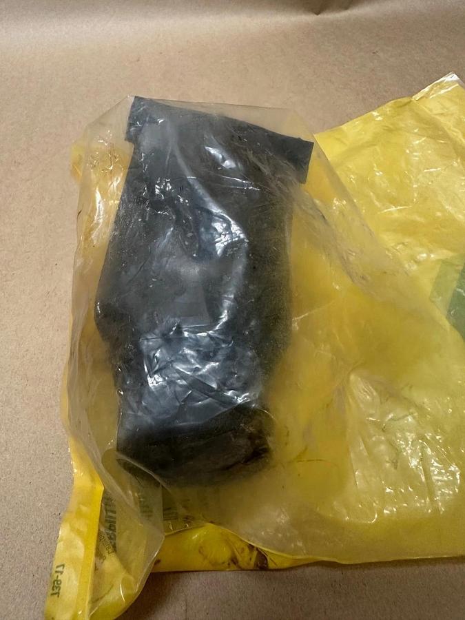 Used CAT 246-4612, 126.4mm Long Dust Valve *NEW*