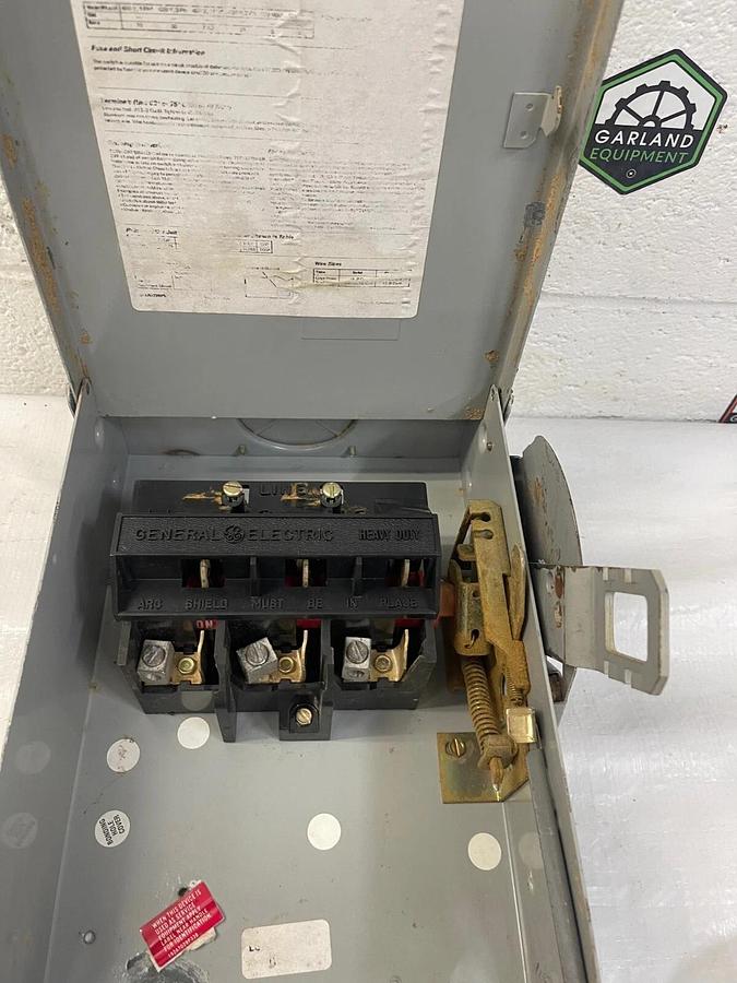Used General Electric THN3361R Heavy Duty Safety Switch, 30 A, 600 VAC, 30 HP