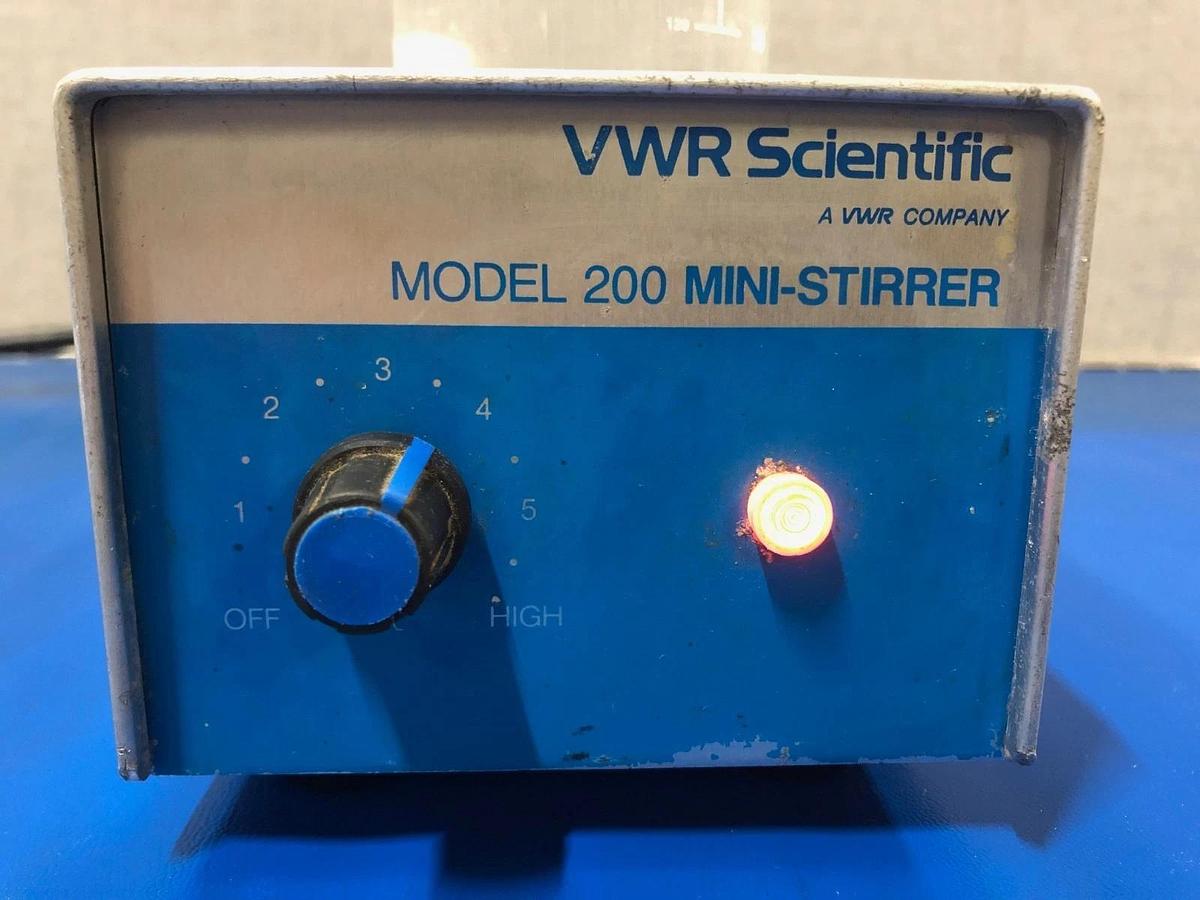 Used VWR Scientific 200 Mini-Stirrer