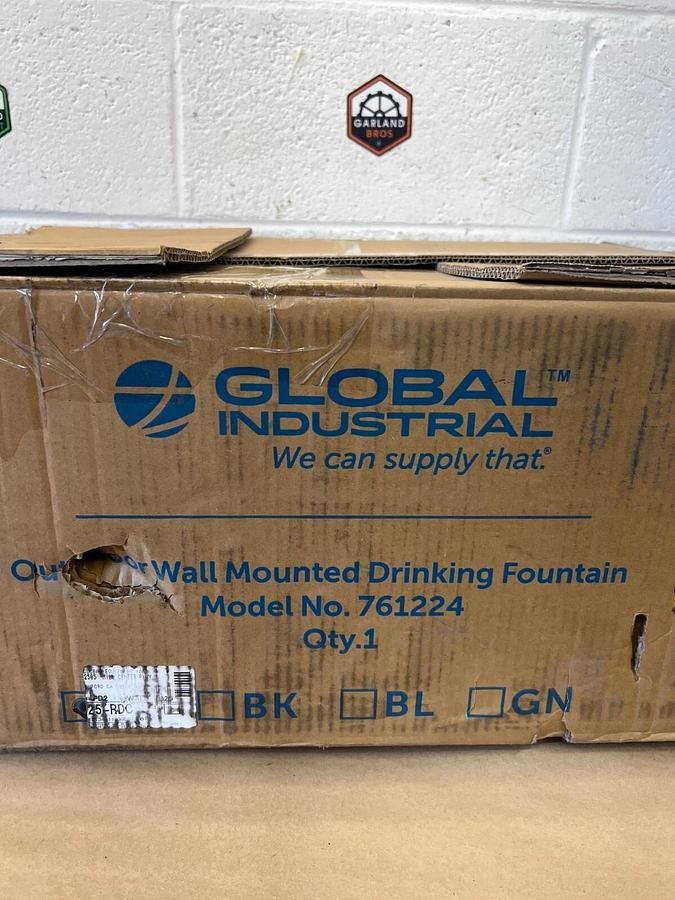 Used Global Industrial 761224 Outdoor Wall Mounted Drinking Fountain