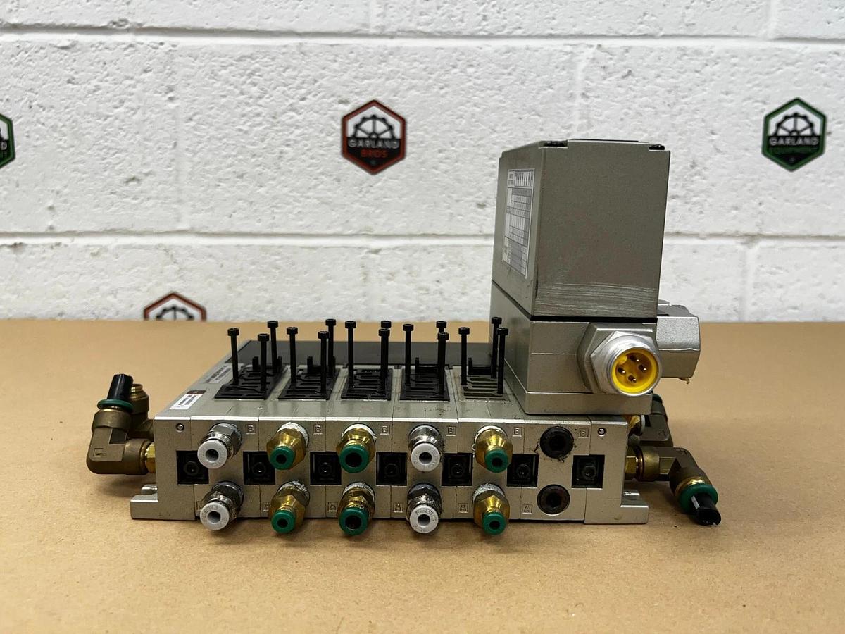 Used SMC IN313-DN1 Serial Interface Unit W/5 Valve Stations