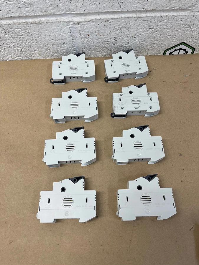 Used Allen-Bradley 1493-FB1C30-L Fuse Holder Ser B Class CC Only, 30A 600V - Lot of 8