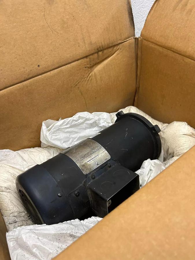 Used Marathon Electric BVM56E17F1007-G Direct Current Perm Magnet Motor 90V 1750RPM