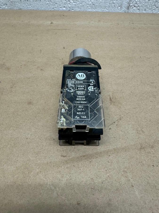 Used Allen Bradley 800MR-B6 Push Button 800M-XD2K