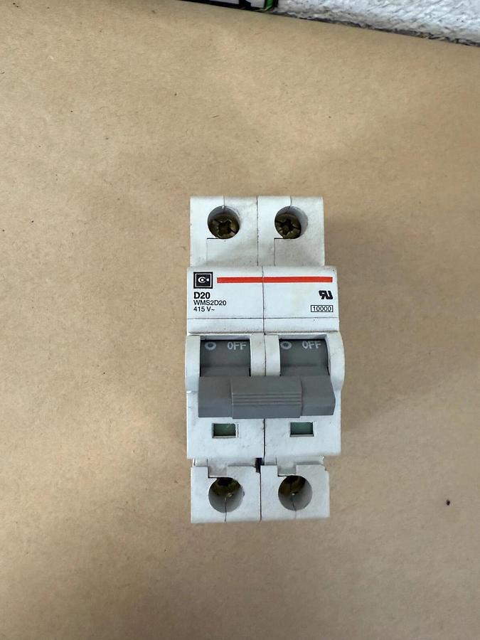 Used Cutler-Hammer WMS2D20 Circuit Breaker, 2-Pole, 415 V
