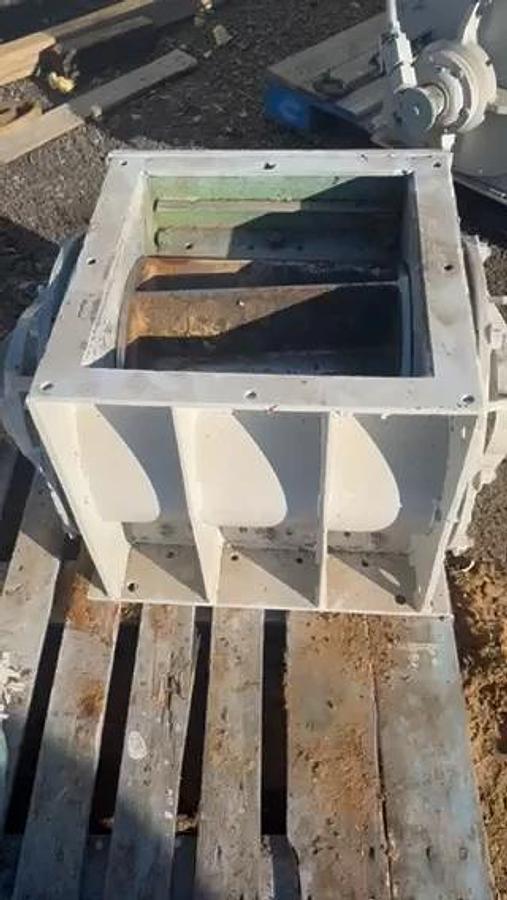 Used Rotary Airlock Feeder 16x16, Toshiba 5Hp @ 1745RPM Falk 4203J (Ratio 25.27:1)
