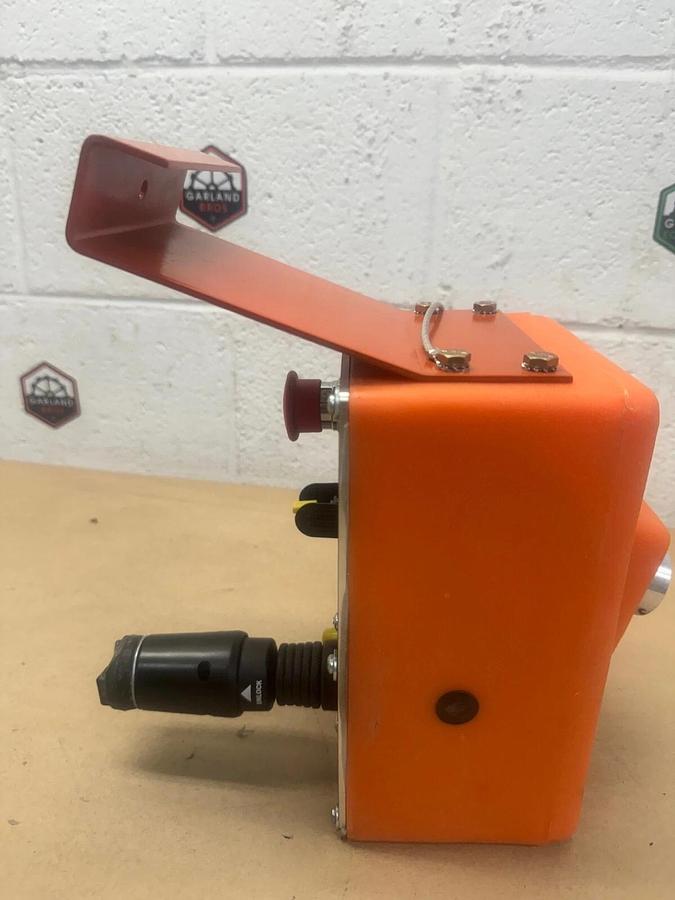 Used JLG 253100 Control Box