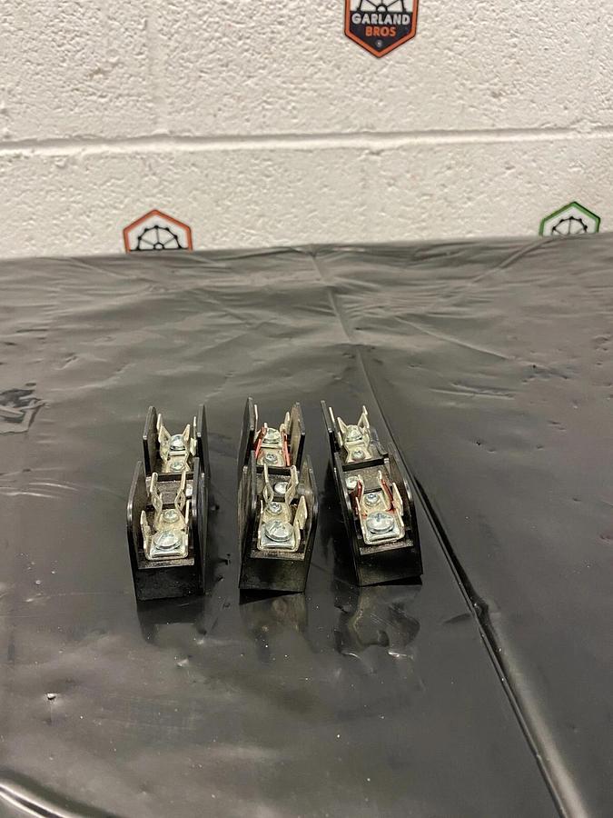 Used Ferrara Shawmut 30321RAB 1 Pole Fuse Holder 600V-30A - Lot of 3