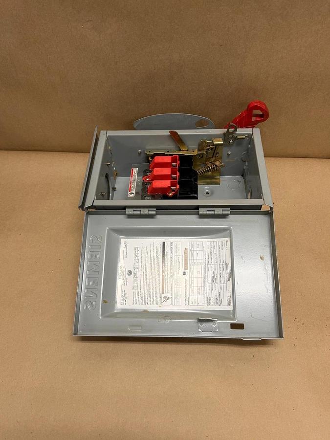 Used Siemens HNF361R Heavy Duty Safety Switch, 30A, 600VAC, 250VDC