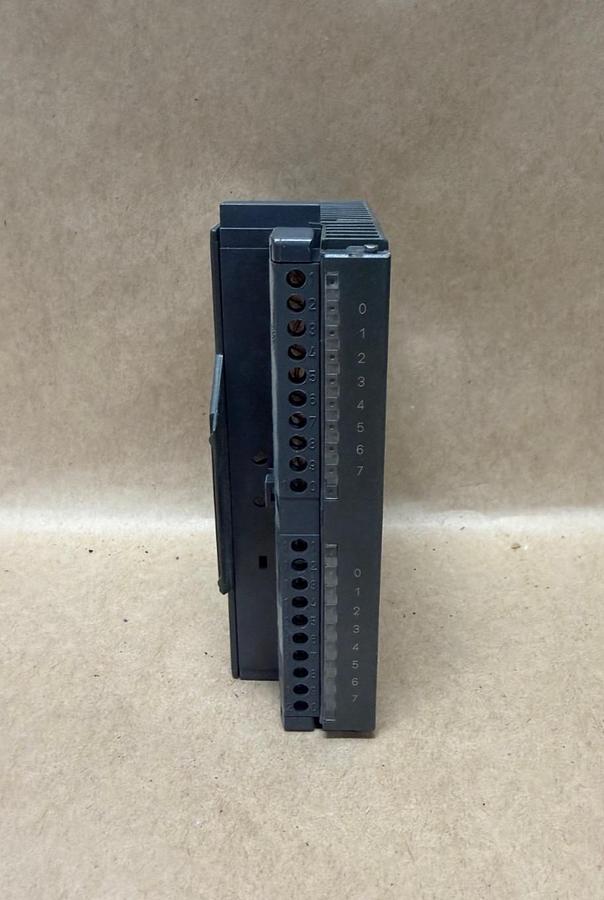 Used Siemens 6ES7 322-1HH00-0AA0 SIMATIC S7 Output Module