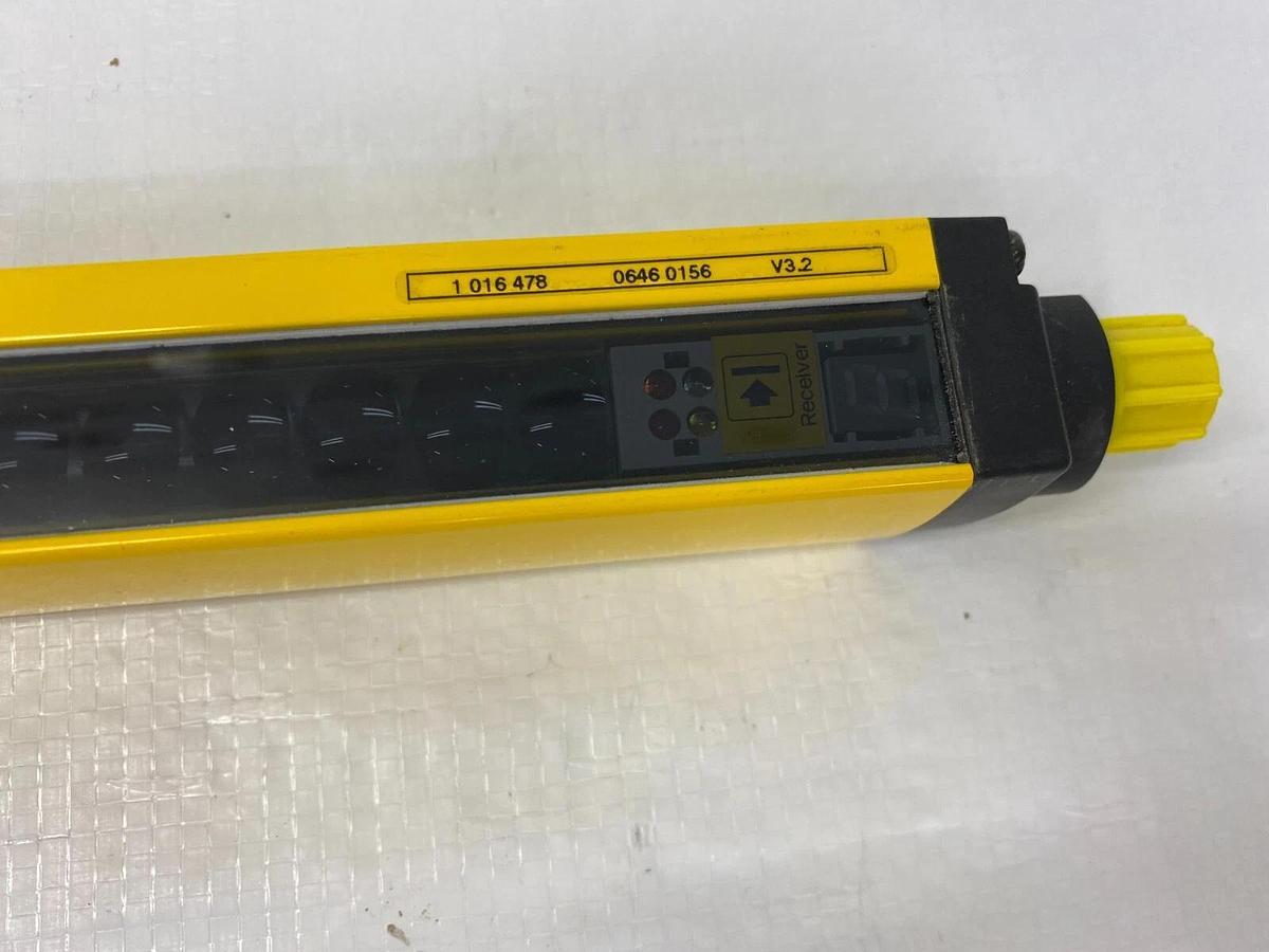Used SICK C20E-060303A11 C2000 Safety Light Curtain