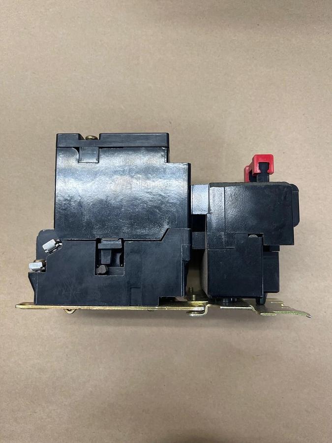 Used Square D 8536 SB0 2 Starter, NEMA Size 0, Series A, 600V Max