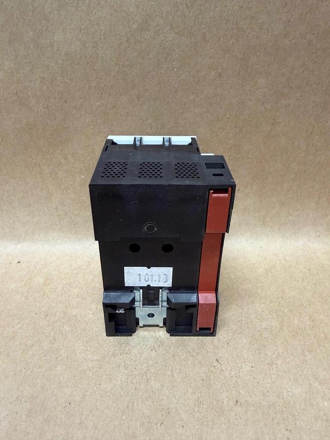 Used Siemens 3VU1300-1ML00 Circuit Breaker
