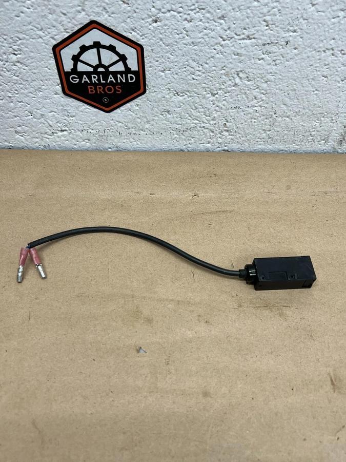 Used Omron E3R-5L Photoelectric Switch